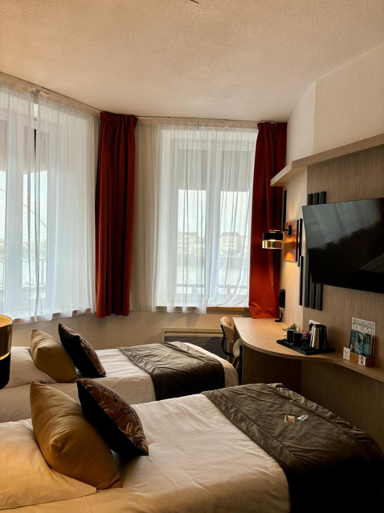 Ambassadeur Hotel - Cherbourg Port De Plaisance Bagian luar foto