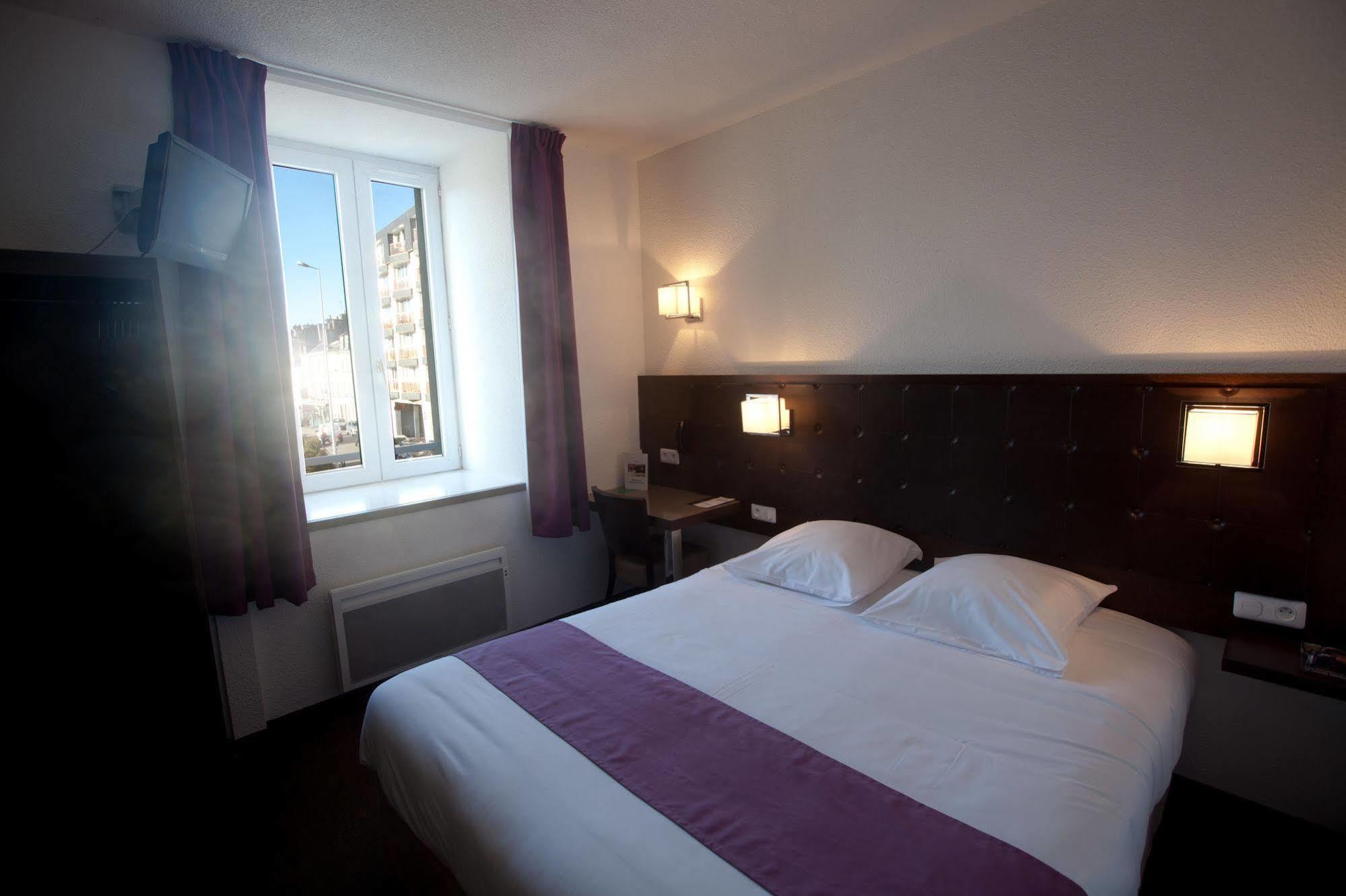 Ambassadeur Hotel - Cherbourg Port De Plaisance Bagian luar foto